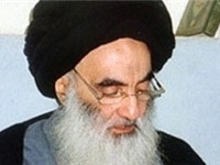 آیت الله سیستانی : حضور سردار سلیمانی برای دفاع از اماکن مقدس است