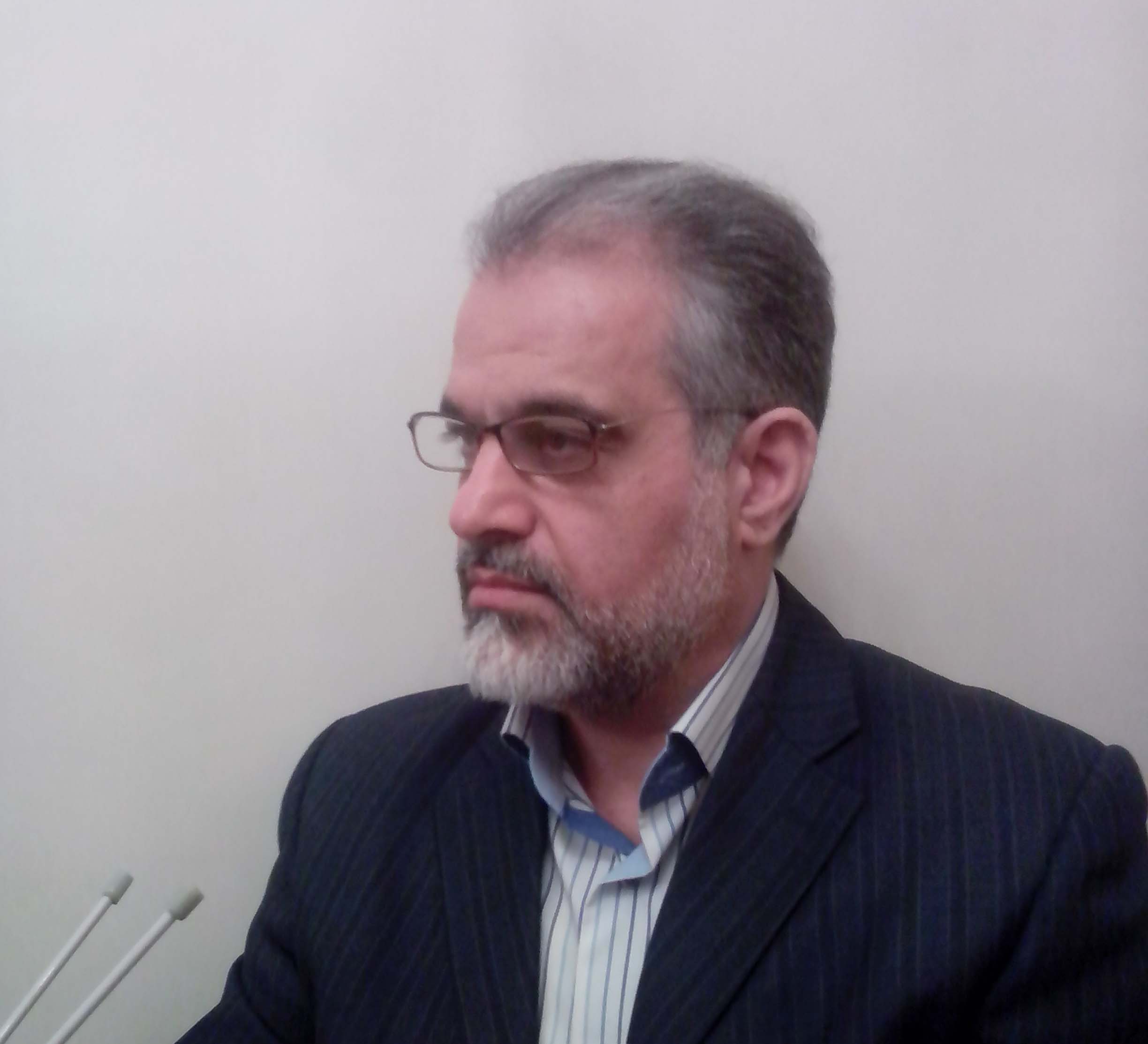 اگر جوانان فرهیخته ورامین را یاری کنیم می­توانیم حق خدا را ادا کنیم