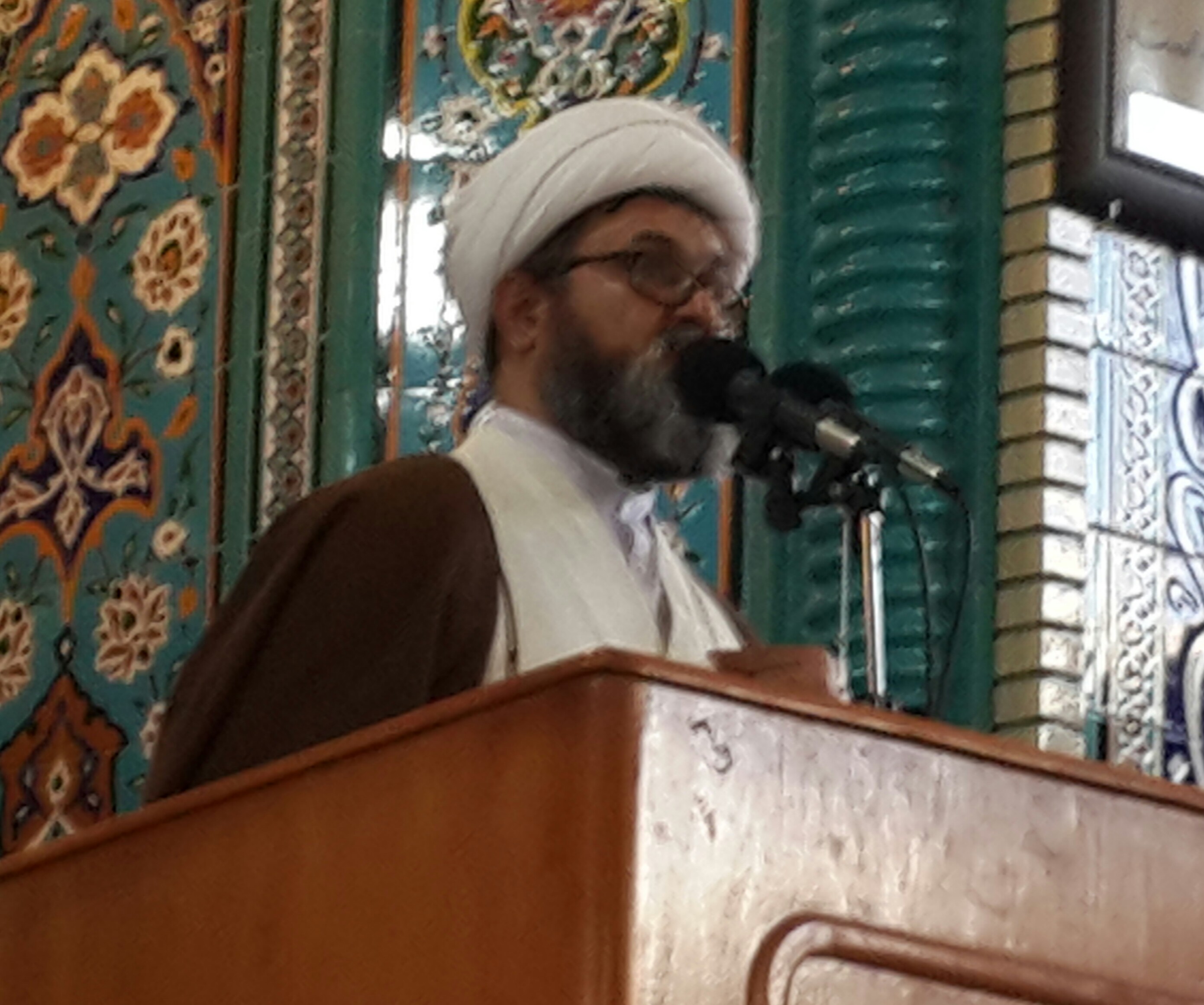 امام جمعه میانه : ملت و انقلاب ایران اسلامی تنها کشوری است که در برابر هیچ ظالمی سر تعظیم فرود نمی‌آورد
