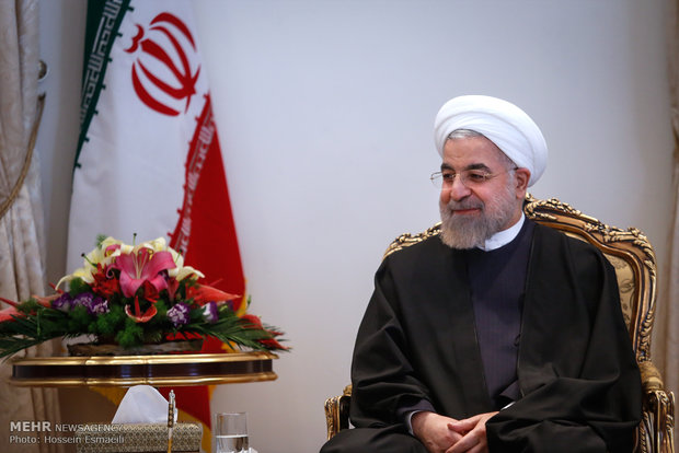 روحانی: رعایت مقررات بین المللی مبنای ایران در مذاکرات است