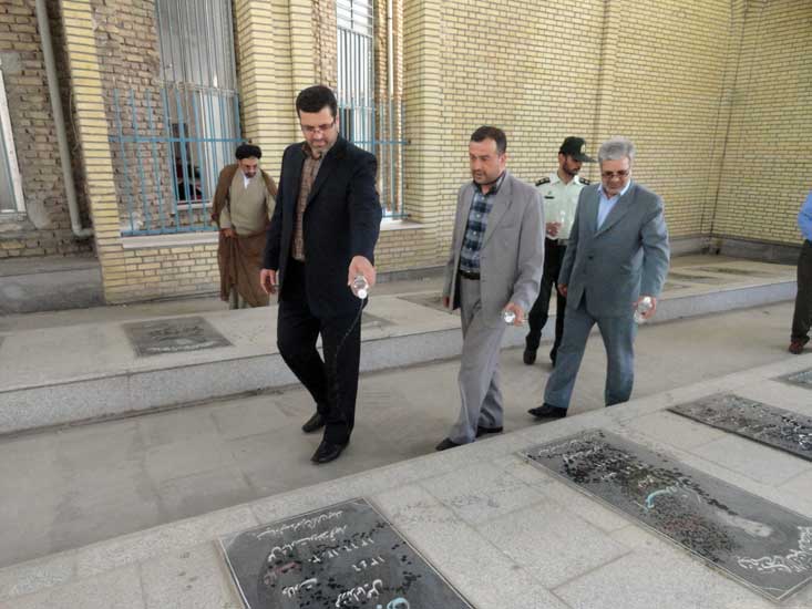 مزار مطهر شهدای میانه عطرافشانی شد