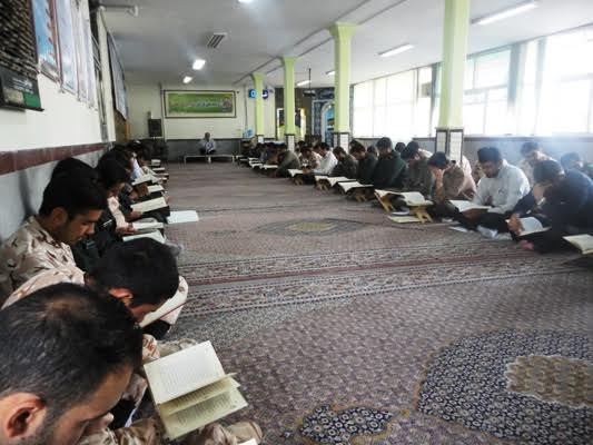محفل انس با قرآن در سپاه میانه برگزار شد