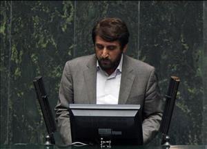 برخی نمایندگان از امضای نامه استیضاح وزیر نفت واهمه دارند!/روحانی به خاطر رد صلاحیت یارانش شورای نگهبان را تضعیف می‌کند/سفارتخانه انگلیس نباید مجددا به مرکز فرماندهی فتنه تبدیل شود
