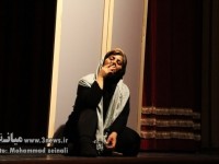نمایش تفکرات یک سنگ شکست خورده در شهر میانه اجرا شد/گزارش تصویری