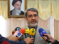 شوخی وزیر کشور با خبرنگاران دردسرساز شد/ باهنر: طرح این موضوع خیلی بعید است
