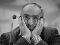 احمدی‌نژاد ۱۰ تا ۱۵ میلیون رأی دارد/ احتمال موفقیت اصلاح‌طلبان در مجلس دهم خیلی کم است/ شورای نگهبان مثل برگ خزان نامزدهای اصلاح‌طلب را رد صلاحیت می‌کند