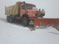 ۷۵ روستای شهرستان میانه در محاصره برف/ کولاک در آزاد راه تبریز – زنجان