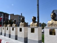 از سردیس سرداران شهید میانه رونمایی شد+تصاویر