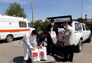 اهدای ۳۰۰۰ ماسک و مواد ضدعفونی‌ کننده توسط دفتر تسنیم به بیمارستان و آتش‌نشانی شهرستان میانه+ تصاویر