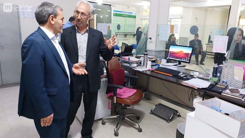 فرماندار میانه از اداره ثبت احوال بازدید کرد