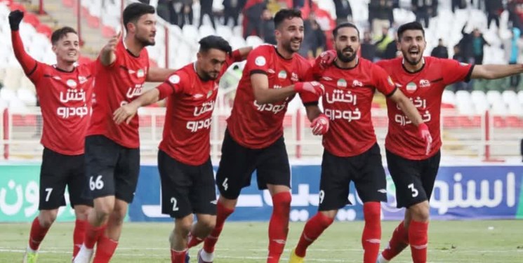 خمز رکوردشکنی می‌کند؟ آمار بردهای متوالی تراکتور در لیگ برتر