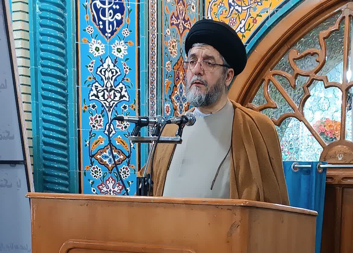 امام جمعه میانه: تسریع و تسهیل امور مردم از شاخصه های مدیر جامعه اسلامی است