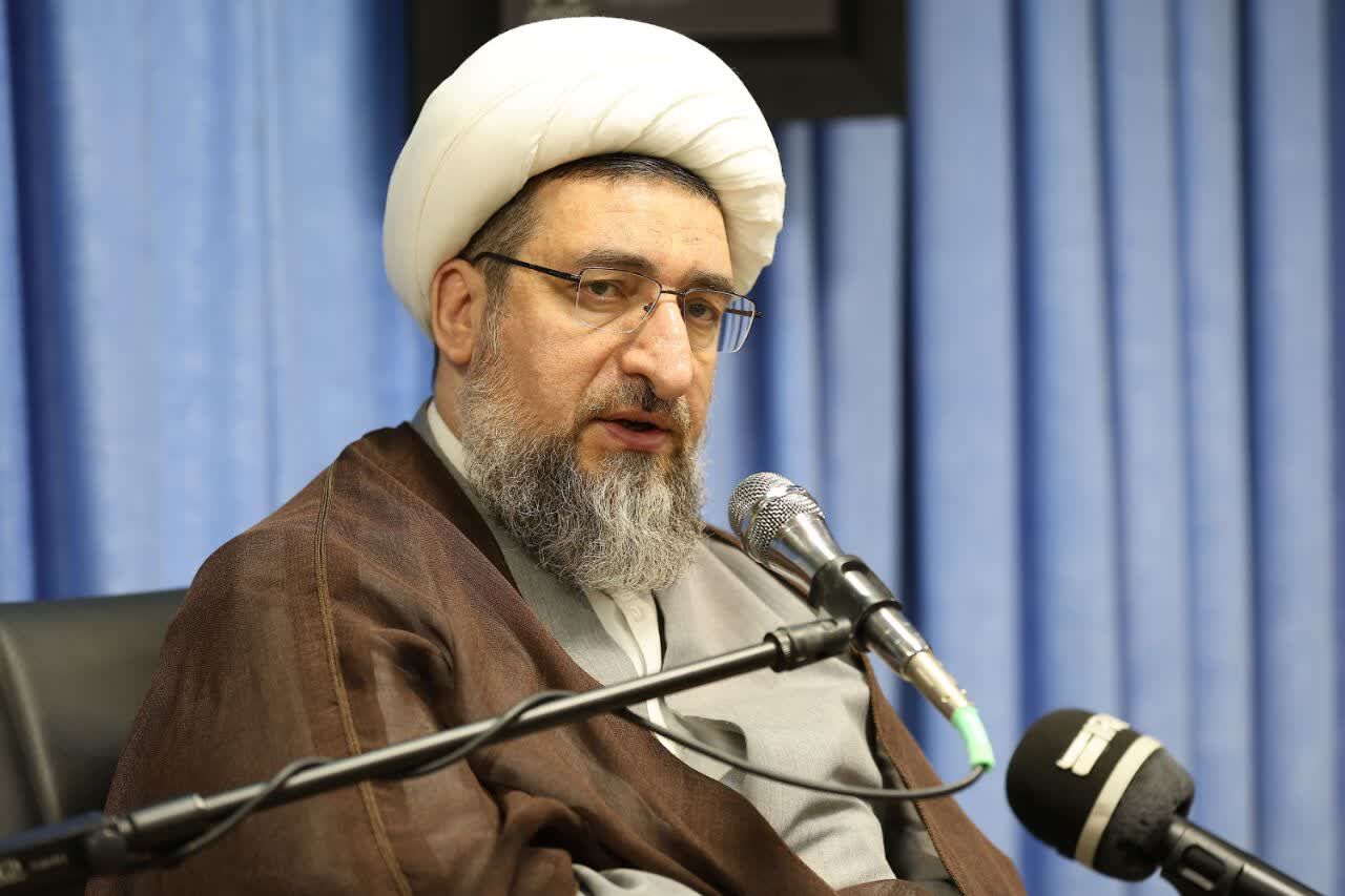 امام جمعه تبریز: سردار سلیمانی پس از شهادتش زنده تر از گذشته الهام بخش ملت‌ها باقی ماند
